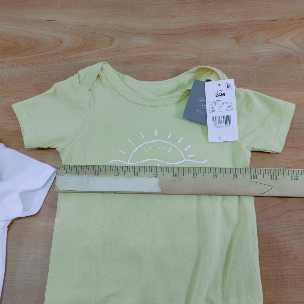 Grayson Mini Baby Bodysuit Bundle 3pk White‎ Yellow Heart Sunshine 6-9M 18M 24M - Picture 4 of 10